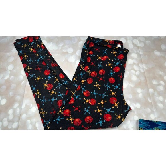 Lularoe TC Leggings Lot of 2 Jacks Game Blue Arrows Witch Hats Halloween Prints - Picture 3 of 8